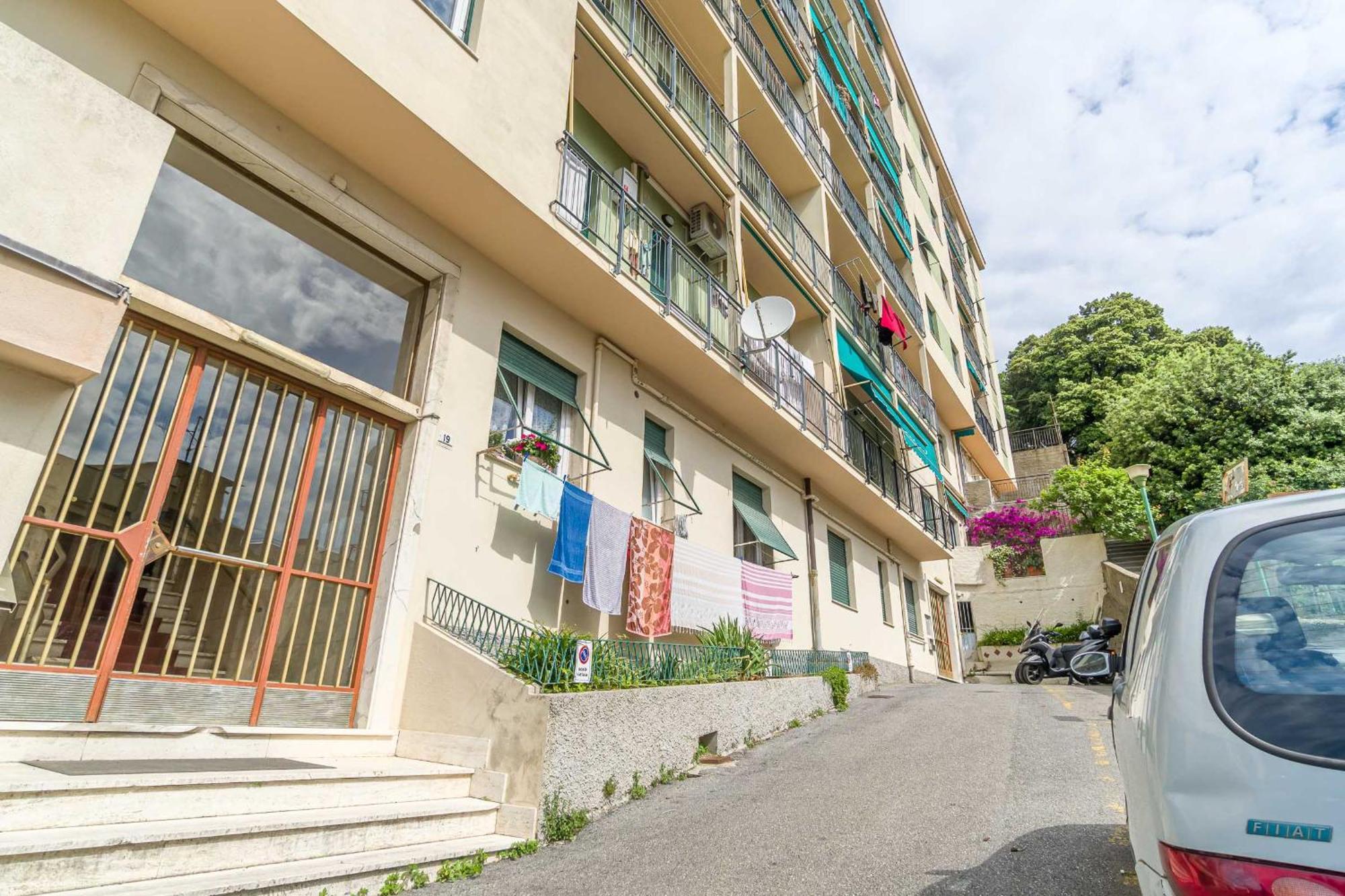 Monik House: Central House With Parking Apartment *